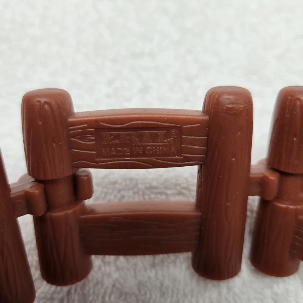 Ertl‎ Fence Pieces Vintage for Farm Set